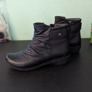 Dansko ankle boots size 7